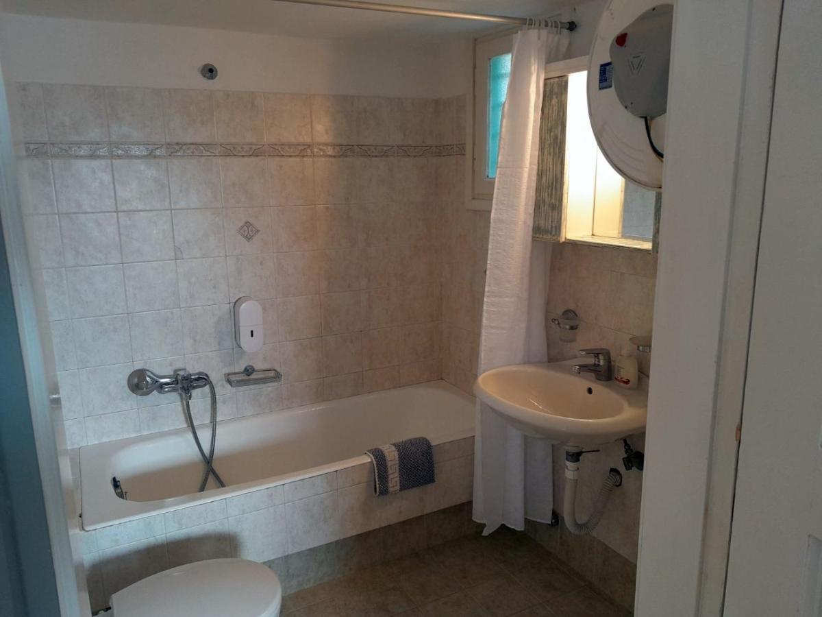 Sunny Guest House New Port Mykonos Tourlos Buitenkant foto